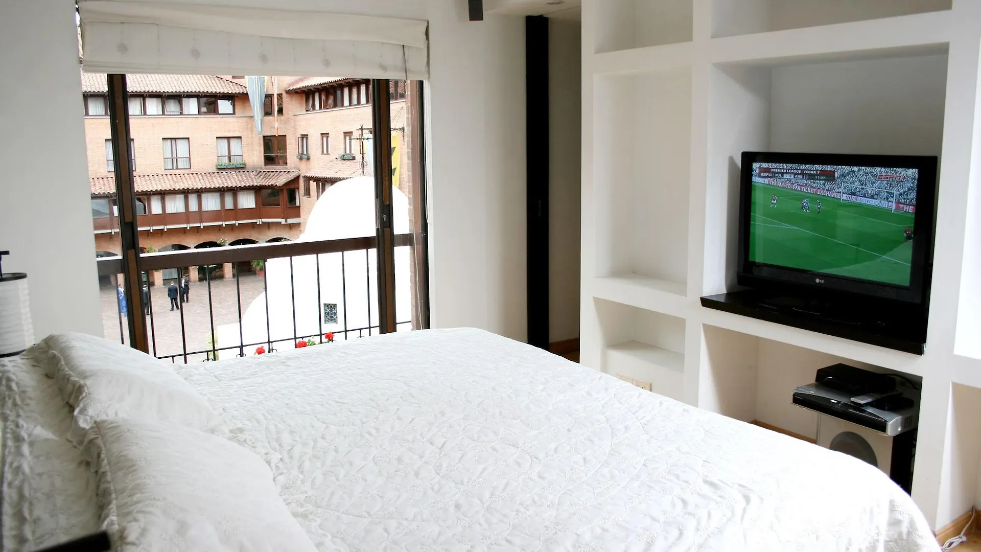 Cora 127 Plenitud Aparthotel Bogota Colombia